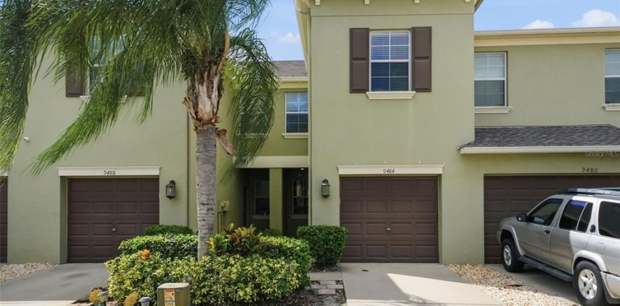 Adosado en Trinity, Florida 3 dormitorios, 186.73 m2 № 2312381