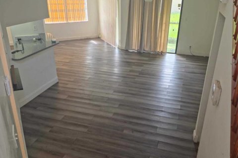 Adosado en venta en Plantation, Florida, 2 dormitorios, 110.46 m2 № 2242338 - foto 9