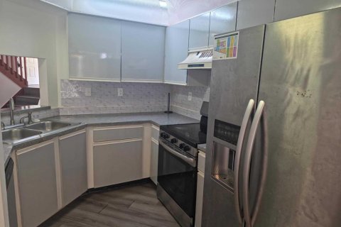 Adosado en venta en Plantation, Florida, 2 dormitorios, 110.46 m2 № 2242338 - foto 4
