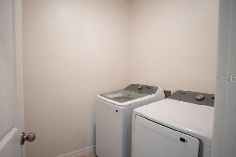 House in Gainesville, Florida 4 bedrooms, 161.37 sq.m. № 2212517 - photo 13
