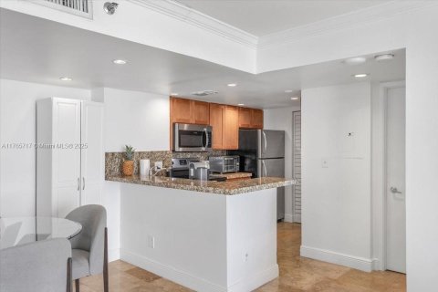 Купить кондоминиум в Майами, Флорида 2 спальни, 91.51м2, № 1981139 - фото 10