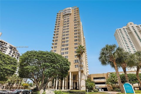 Купить кондоминиум в Майами, Флорида 2 спальни, 91.51м2, № 1981139 - фото 22