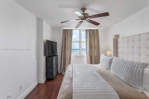 Купить кондоминиум в Майами, Флорида 2 спальни, 91.51м2, № 1981139 - фото 18