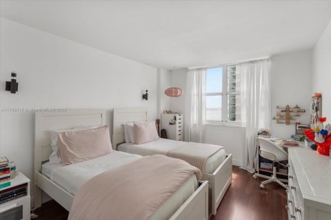 Купить кондоминиум в Майами, Флорида 2 спальни, 91.51м2, № 1981139 - фото 19