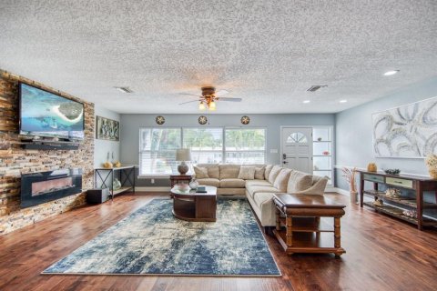 Casa en alquiler en Largo, Florida, 3 dormitorios, 177.44 m2 № 1823978 - foto 7