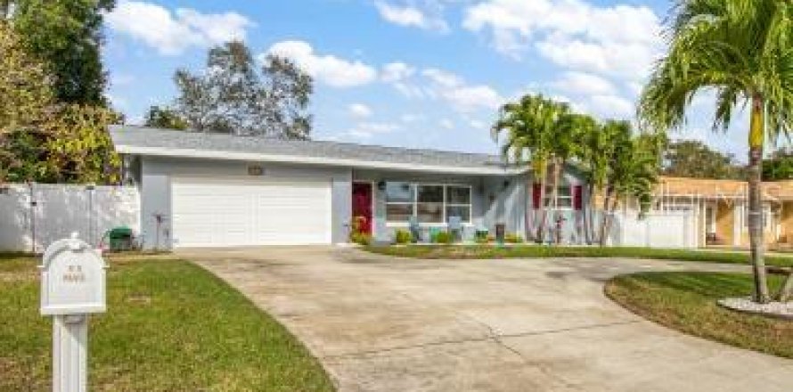 Villa ou maison à Largo, Floride 3 chambres, 177.44 m2 № 1823978