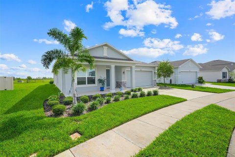 Villa ou maison à vendre à Davenport, Floride: 4 chambres, 183.2 m2 № 2415311 - photo 2