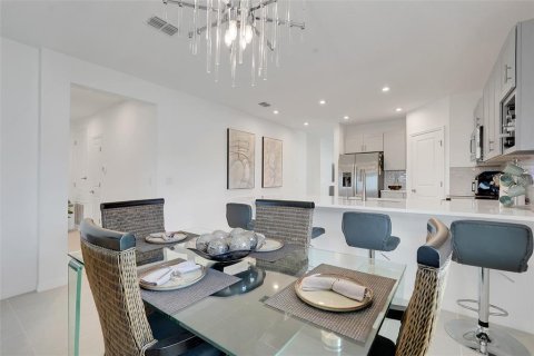Villa ou maison à vendre à Davenport, Floride: 4 chambres, 183.2 m2 № 2415311 - photo 16