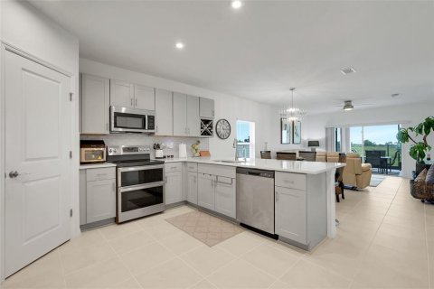 Villa ou maison à vendre à Davenport, Floride: 4 chambres, 183.2 m2 № 2415311 - photo 17