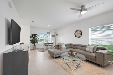 Villa ou maison à vendre à Davenport, Floride: 4 chambres, 183.2 m2 № 2415311 - photo 10