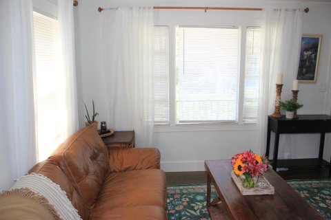 House in West Palm Beach, Florida 2 bedrooms, 77.02 sq.m. № 2146652 - photo 17