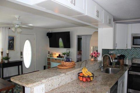 House in West Palm Beach, Florida 2 bedrooms, 77.02 sq.m. № 2146652 - photo 14