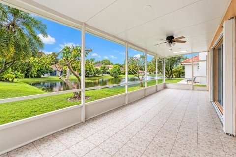 Villa ou maison à vendre à Riviera Beach, Floride: 4 chambres, 199.65 m2 № 2410745 - photo 11