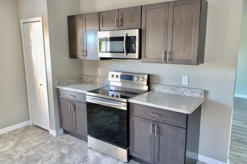 Casa en alquiler en Groveland, Florida, 3 dormitorios, 142.33 m2 № 1725015 - foto 5