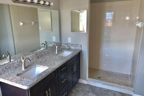 Casa en alquiler en Groveland, Florida, 3 dormitorios, 142.33 m2 № 1725015 - foto 7