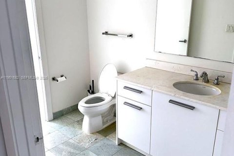 Copropriété à louer à Miami, Floride: 1 chambre, 67.91 m2 № 2006317 - photo 6