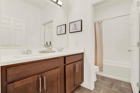 Casa en venta en Groveland, Florida, 4 dormitorios, 195.37 m2 № 1630956 - foto 21