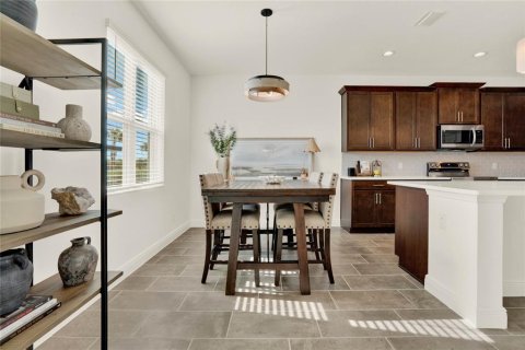 Casa en venta en Groveland, Florida, 4 dormitorios, 195.37 m2 № 1630956 - foto 5