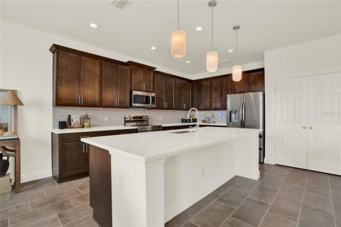Casa en venta en Groveland, Florida, 4 dormitorios, 195.37 m2 № 1630956 - foto 8