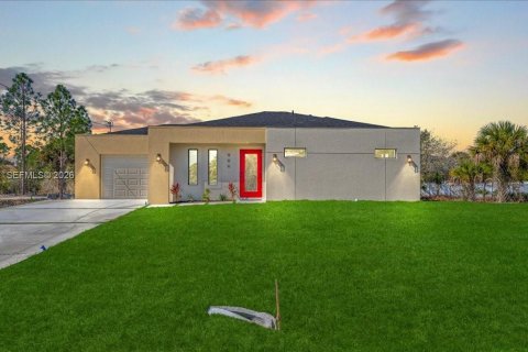 Дом в Лихай-Эйкерс, Флорида 3 спальни, 98.66м2 № 2030803