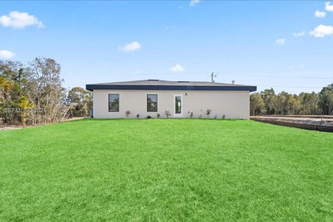 Купить виллу или дом в Лихай-Эйкерс, Флорида 3 спальни, 98.66м2, № 2030803 - фото 21
