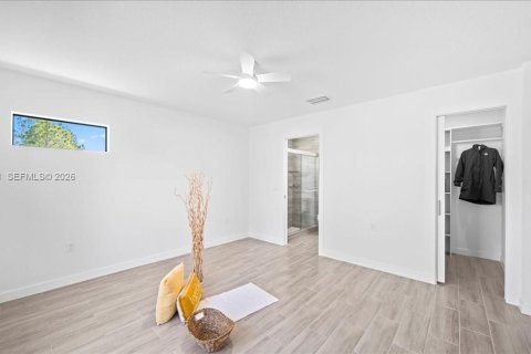 Купить виллу или дом в Лихай-Эйкерс, Флорида 3 спальни, 98.66м2, № 2030803 - фото 12