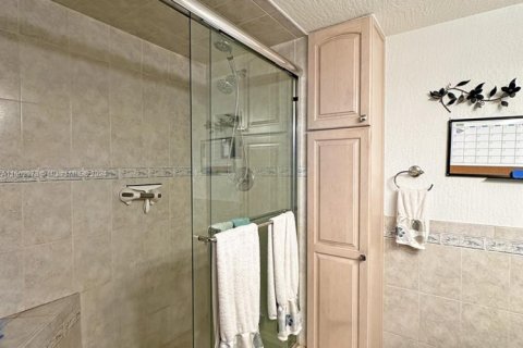 Condo in Deerfield Beach, Florida, 2 bedrooms  № 1693530 - photo 22