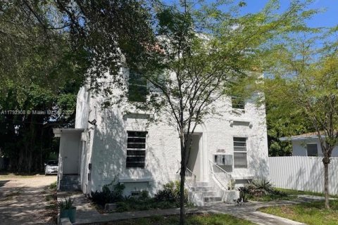 Propiedad comercial en venta en Miami, Florida, 220.74 m2 № 1959038 - foto 3