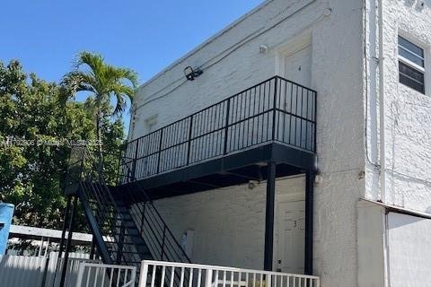 Propiedad comercial en venta en Miami, Florida, 220.74 m2 № 1959038 - foto 8