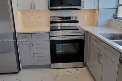 Copropriété à vendre à Lauderhill, Floride: 1 chambre, 70.14 m2 № 1749983 - photo 12
