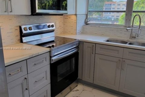 Copropriété à vendre à Lauderhill, Floride: 1 chambre, 70.14 m2 № 1749983 - photo 9
