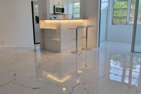 Copropriété à vendre à Lauderhill, Floride: 1 chambre, 70.14 m2 № 1749983 - photo 7
