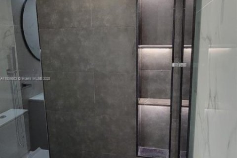 Copropriété à vendre à Lauderhill, Floride: 1 chambre, 70.14 m2 № 1749983 - photo 24