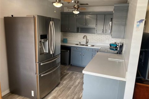 Купить кондоминиум в Семинол, Флорида 7 комнат, 81.2м2, № 1901412 - фото 6