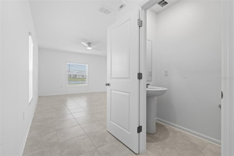 Villa ou maison à vendre à Daytona Beach, Floride: 4 chambres, 174.01 m2 № 2425550 - photo 7