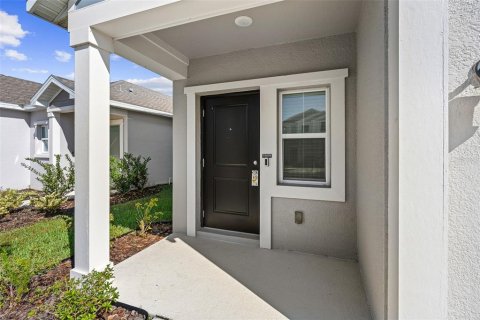 Villa ou maison à vendre à Daytona Beach, Floride: 4 chambres, 174.01 m2 № 2425550 - photo 2