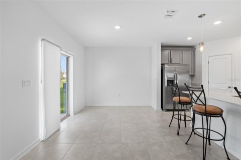 Villa ou maison à vendre à Daytona Beach, Floride: 4 chambres, 174.01 m2 № 2425550 - photo 13