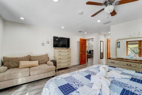 House in Sarasota, Florida 3 bedrooms, 157.93 sq.m. № 2317357 - photo 27