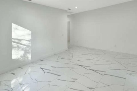 Villa ou maison à vendre à Apopka, Floride: 3 chambres, 185.8 m2 № 2124651 - photo 5