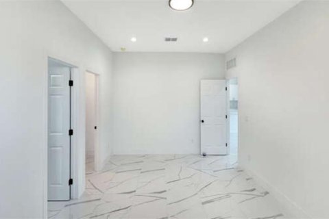 Villa ou maison à vendre à Apopka, Floride: 3 chambres, 185.8 m2 № 2124651 - photo 21