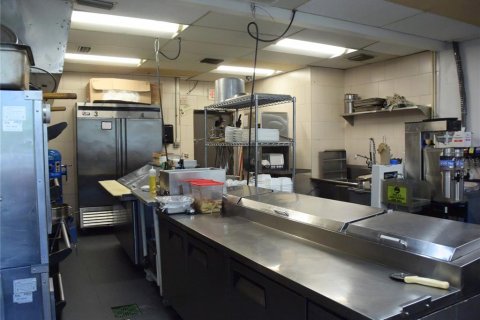 Commercial property in Bradenton, Florida 222.97 sq.m. № 2127134 - photo 8