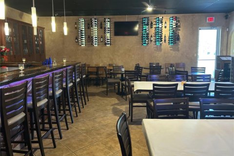 Commercial property in Bradenton, Florida 222.97 sq.m. № 2127134 - photo 4
