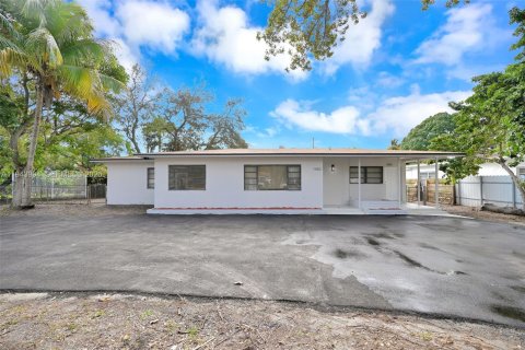 Propiedad comercial en venta en Miami, Florida, 171.68 m2 № 2000847 - foto 4