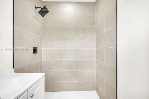 Propiedad comercial en venta en Miami, Florida, 171.68 m2 № 2000847 - foto 11