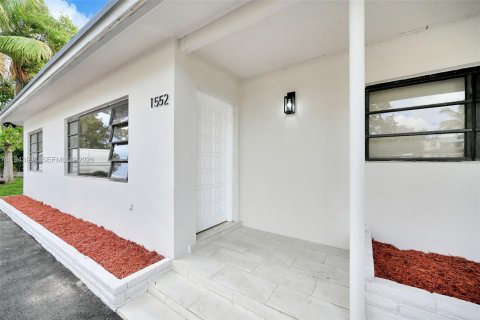Propiedad comercial en venta en Miami, Florida, 171.68 m2 № 2000847 - foto 7