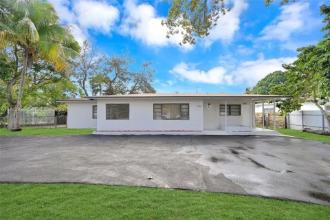 Propiedad comercial en venta en Miami, Florida, 171.68 m2 № 2000847 - foto 5