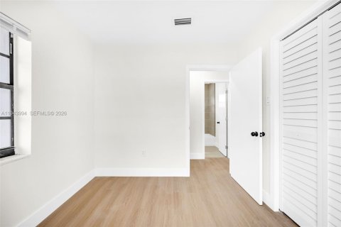 Propiedad comercial en venta en Miami, Florida, 171.68 m2 № 2000847 - foto 16