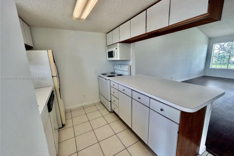 Copropriété à louer à Boca Raton, Floride: 1 chambre, 65.03 m2 № 1945515 - photo 1