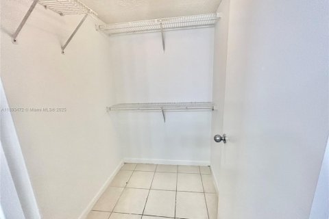 Copropriété à louer à Boca Raton, Floride: 1 chambre, 65.03 m2 № 1945515 - photo 10