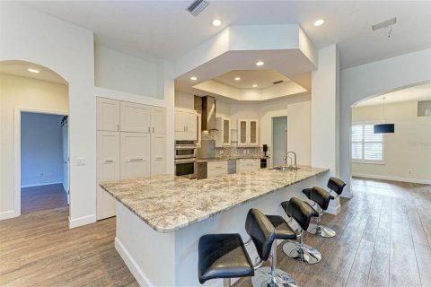 Villa ou maison à vendre à Lakewood Ranch, Floride: 4 chambres, 215.44 m2 № 1878236 - photo 13